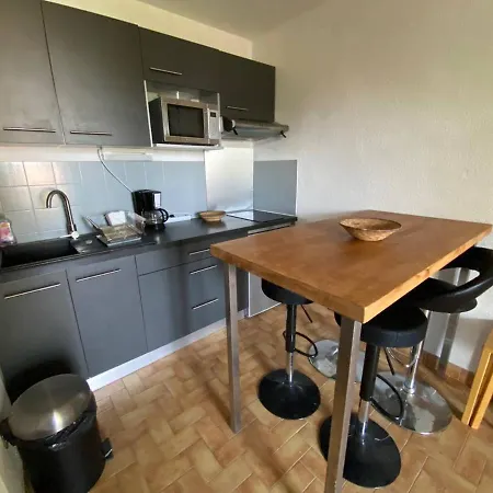Pour 4 Pers, Proche Plage, Parking, Terrasse, Commerces A Proximite - Fr-1-81-559